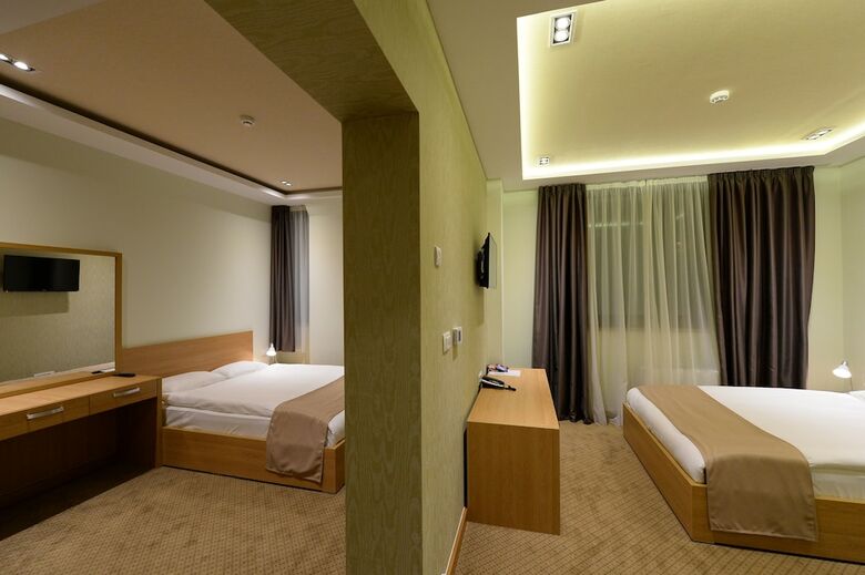 Hotel Hedonic