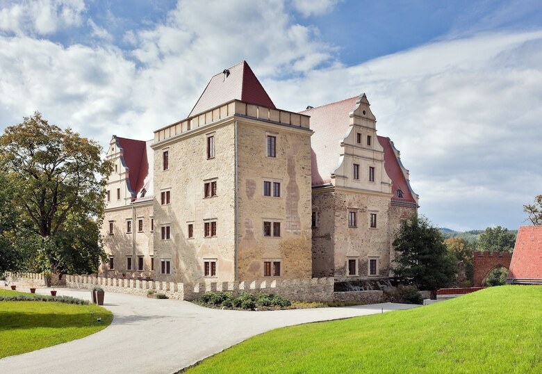 Uroczysko Siedmiu Staw�w Luxury Hotel