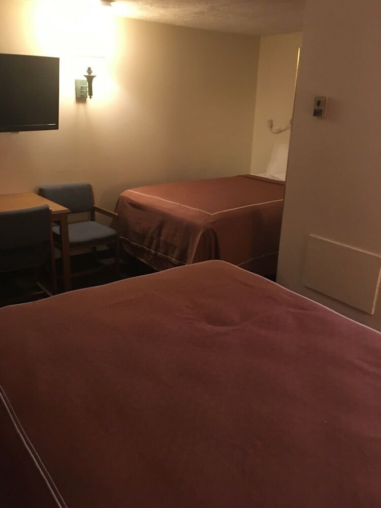 Caravan Motel
