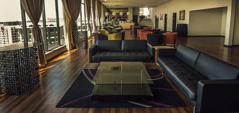 Aparthotel Borneo Vista Suites Hotel