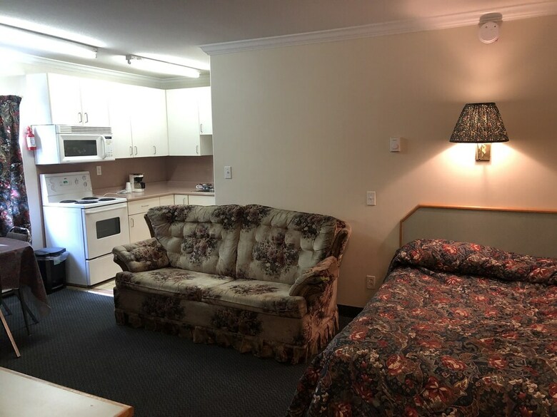 Lamplighter Motel