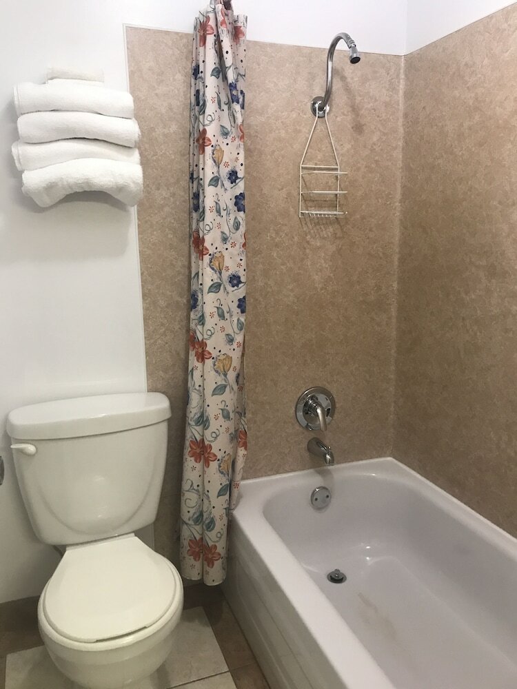 Lamplighter Motel