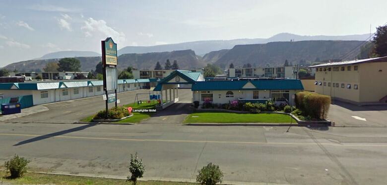 Lamplighter Motel
