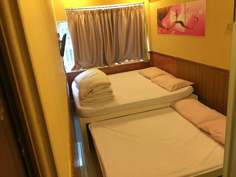 Hotel New Garden Hostel