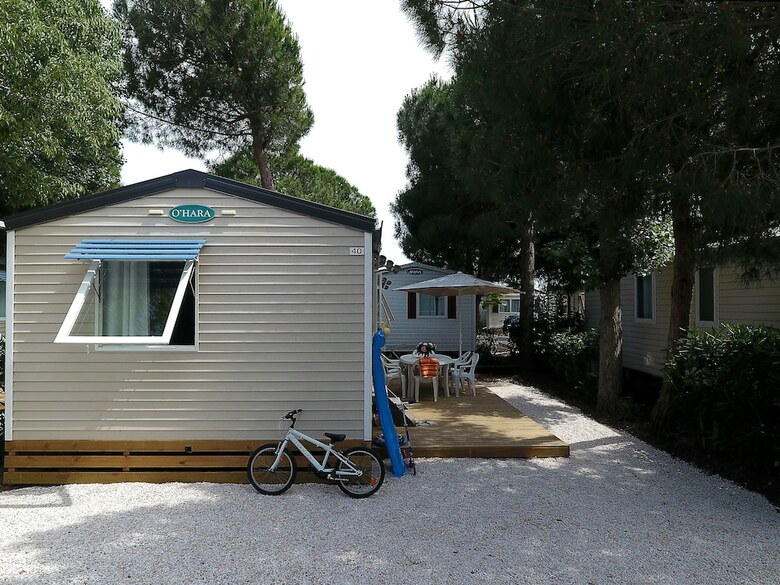 Camping Les Champs Blancs