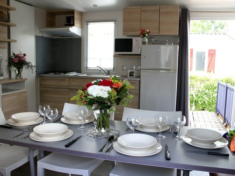 Camping Les Champs Blancs