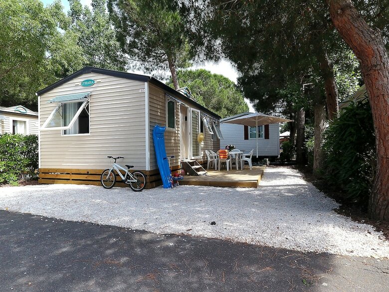 Camping Les Champs Blancs