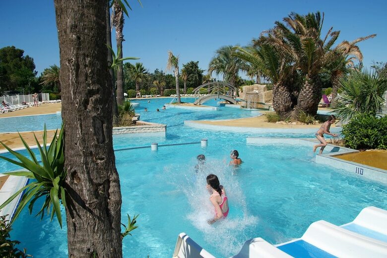 Camping Les Champs Blancs