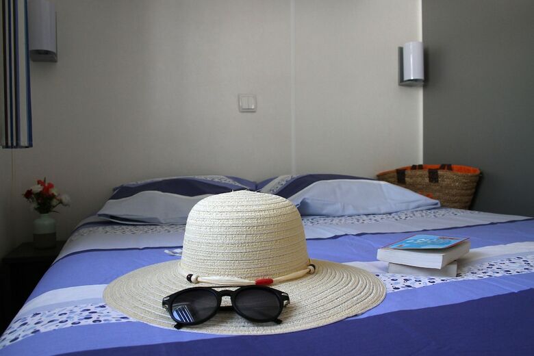 Camping Les Champs Blancs