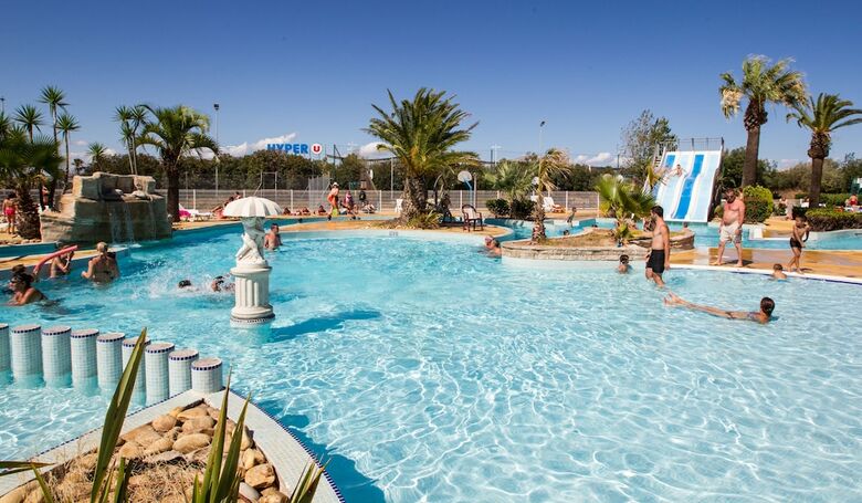 Camping Les Champs Blancs