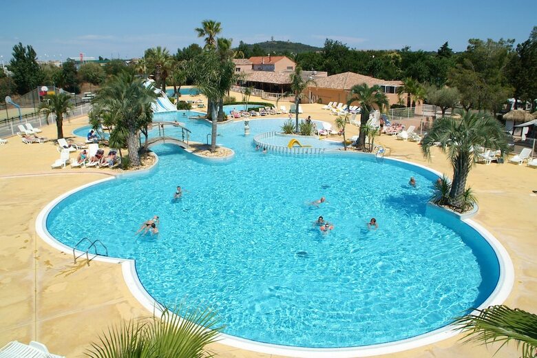 Camping Les Champs Blancs