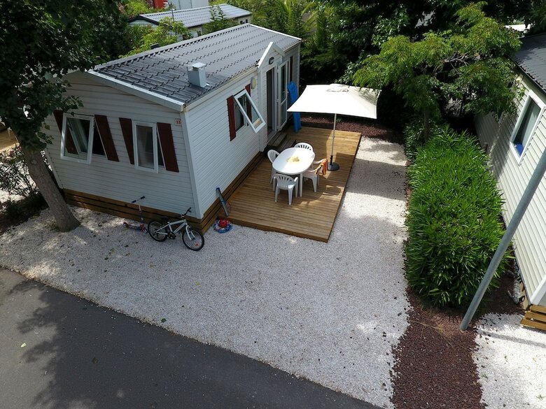 Camping Les Champs Blancs