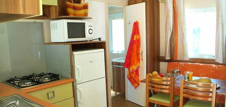Camping Les Champs Blancs
