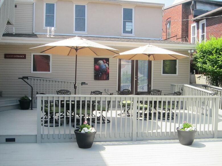 The Swope Manor Bed & Breakfast