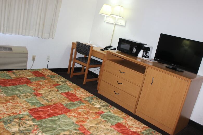 Hotel Americas Best Value Inn Grand Forks