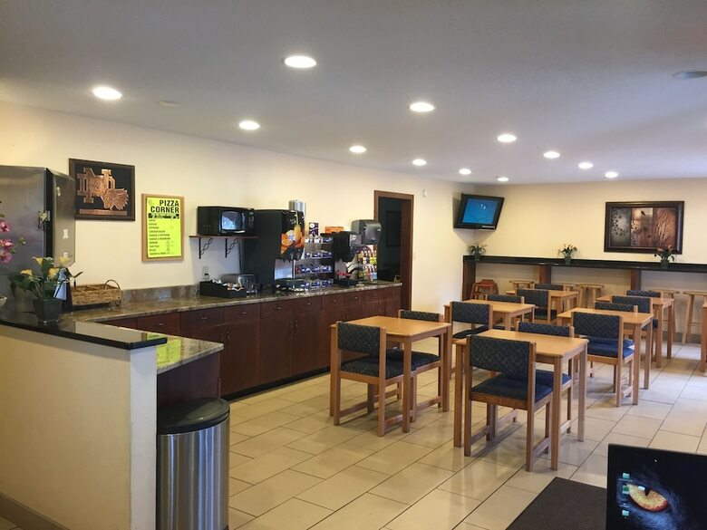 Hotel Americas Best Value Inn Grand Forks