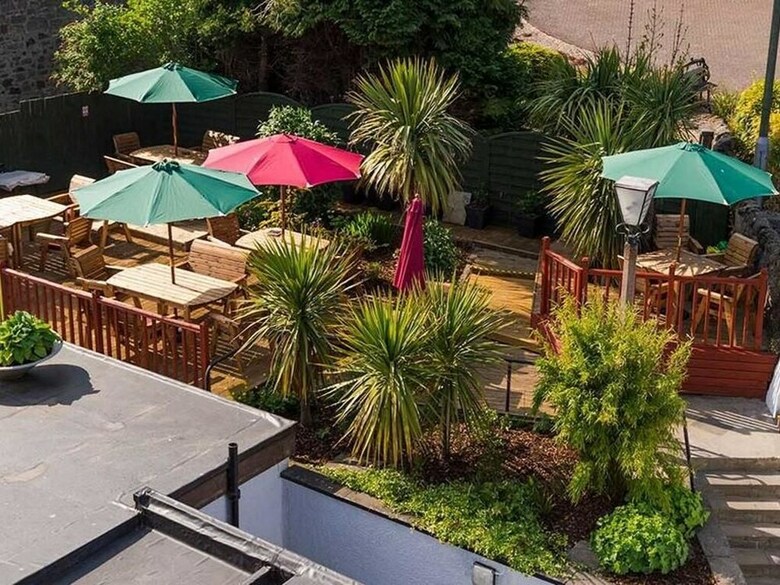 Woodside Hotel