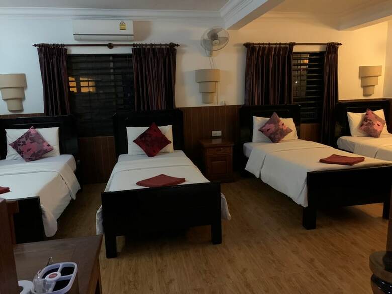 Hotel Jasmine Lodge