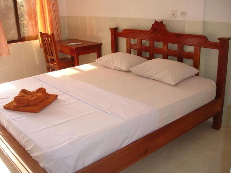 Hotel Jasmine Lodge