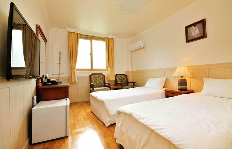 Chambord Hotel