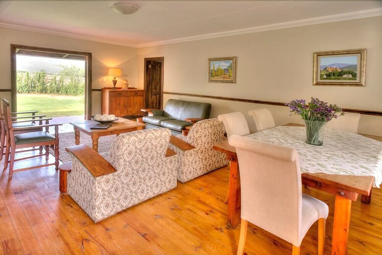 Agroturismo Berluda Farmhouse & Cottages