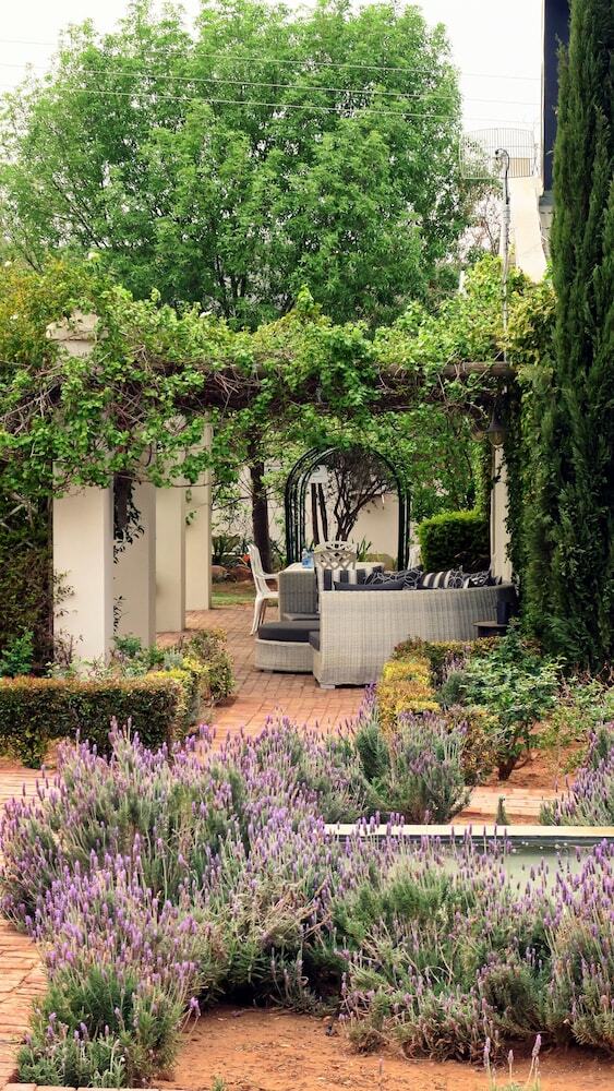 Agroturismo Berluda Farmhouse & Cottages