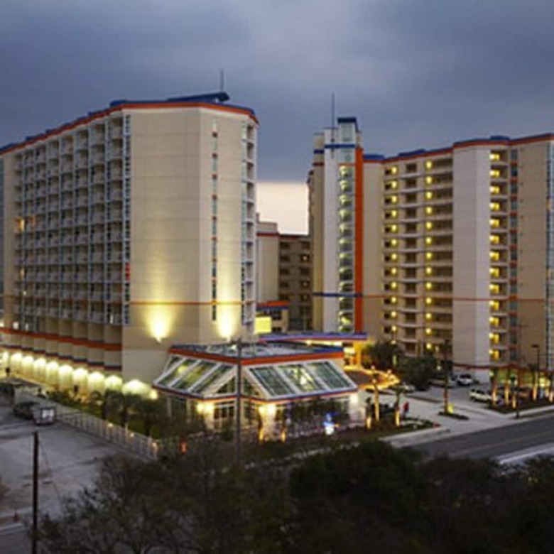 Hotel Dunes Village Resort