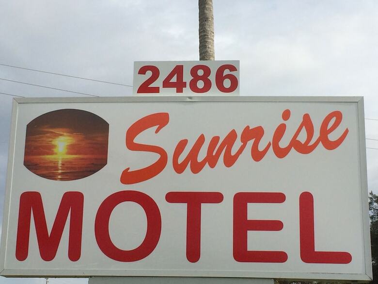Sunrise Motel