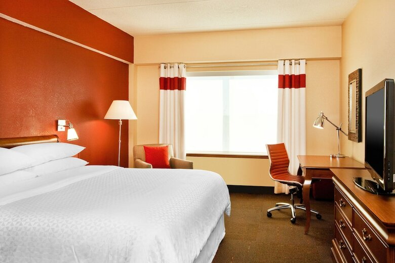 Hotel Four Points By Sheraton Louisville Airport