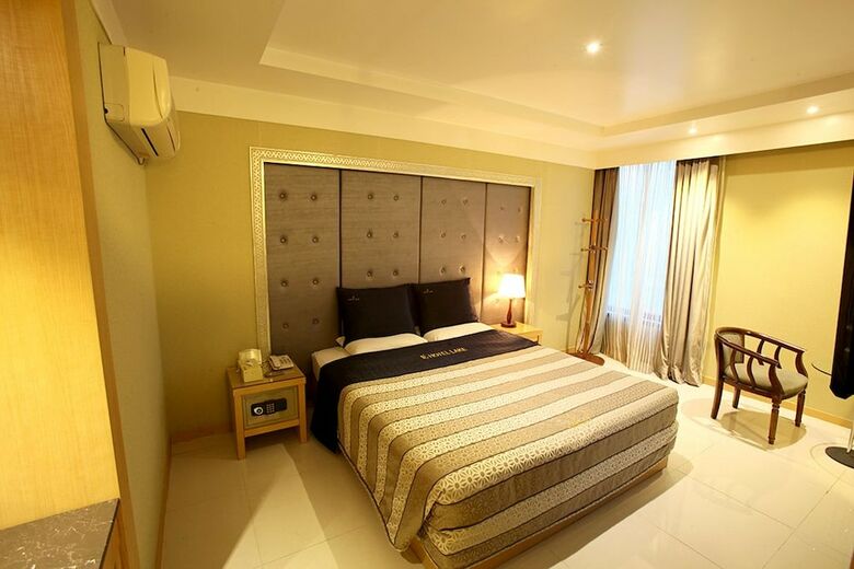 Hotel Lake