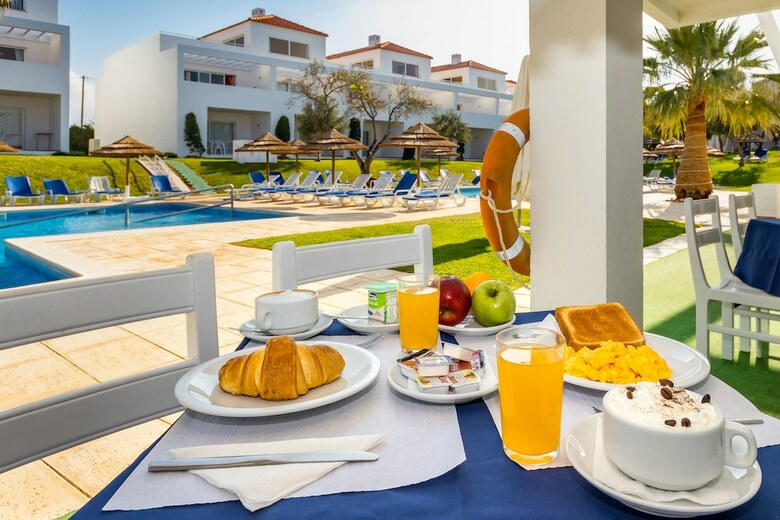 Apartamentos Tur�sticos Pateo Village