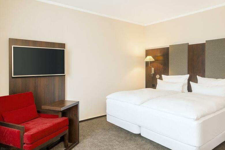 Hotel NH D�sseldorf City-nord