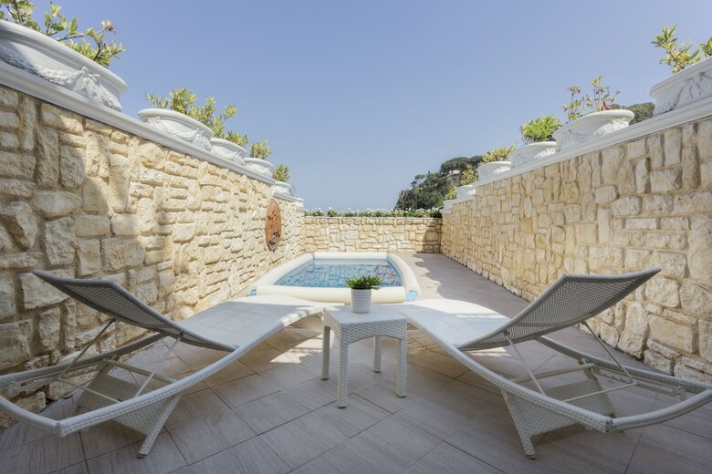 Voi Grand Hotel Mazzar� Sea Palace
