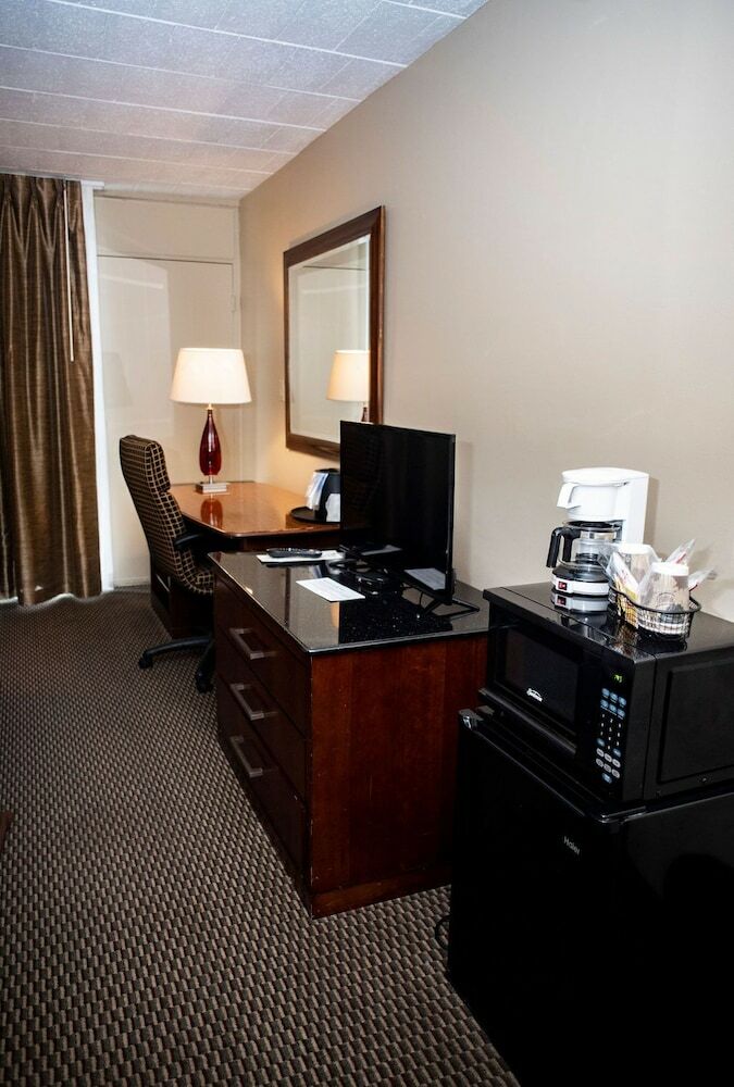 Altoona Grand Hotel & Conference Center