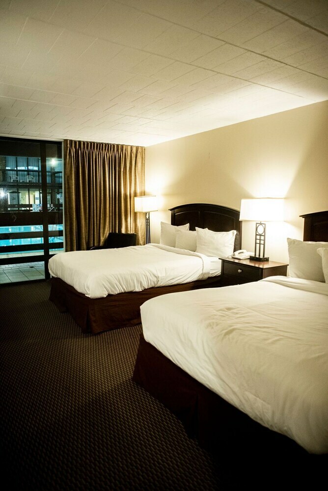 Altoona Grand Hotel & Conference Center