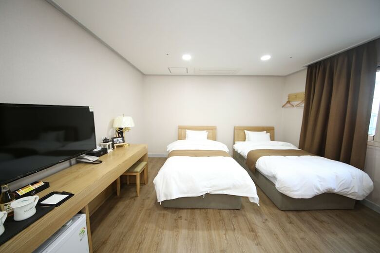 Hotel Aroha