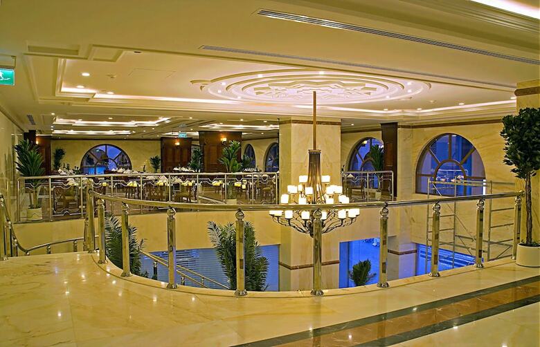 Al Eiman Royal Hotel