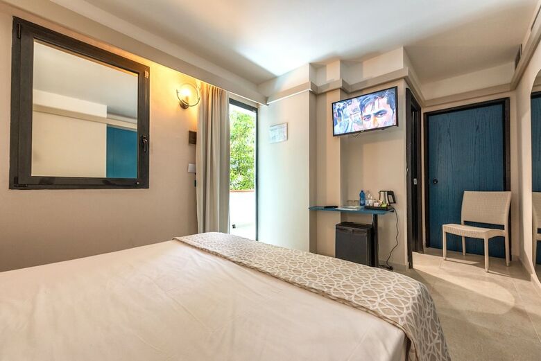 Posada Hotel Acacia Marina