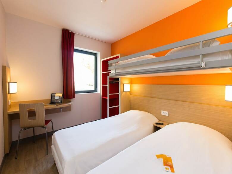 Hotel H�tel Premi�re Classe Chartres Barjouville