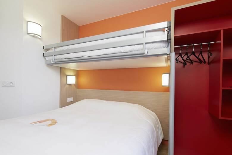 Hotel H�tel Premi�re Classe Chartres Barjouville