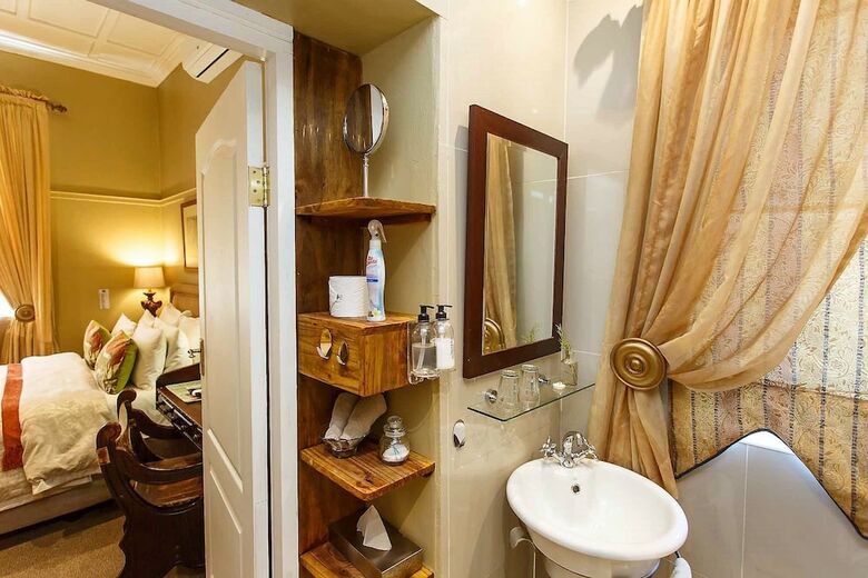 Bed & Breakfast Riverside Lodge