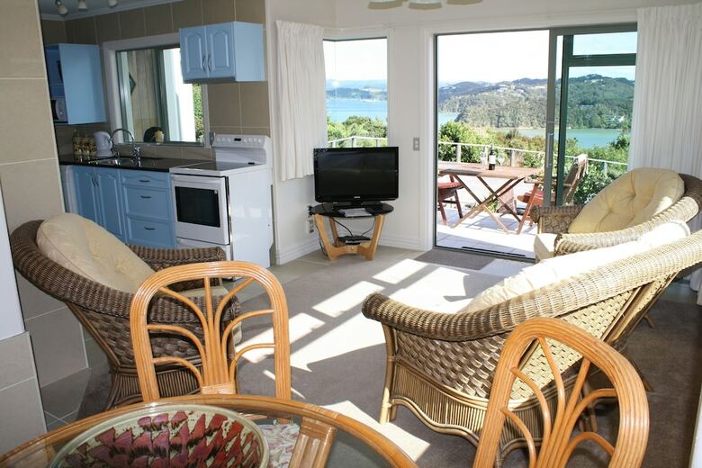 Apartamentos Swallows Nest Accommodation