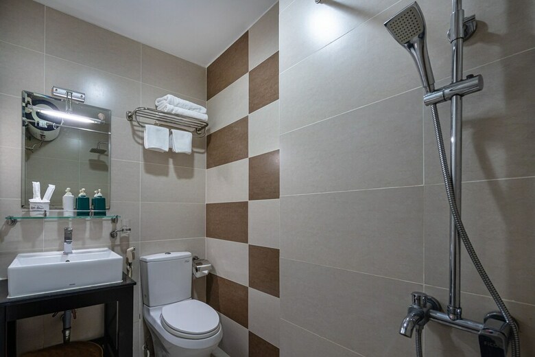 Aparthotel Holo Alex House Saigon - Serviced Homestay