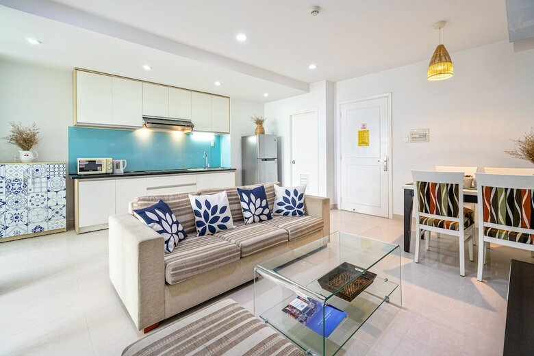 Aparthotel Holo Alex House Saigon - Serviced Homestay