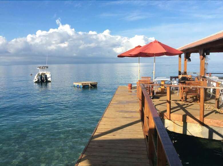 Ouanga Bay Beach Hotel