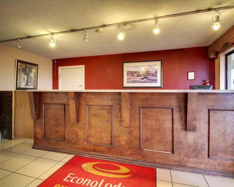 Hotel Econo Lodge North