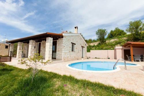 Villa Afroditi House