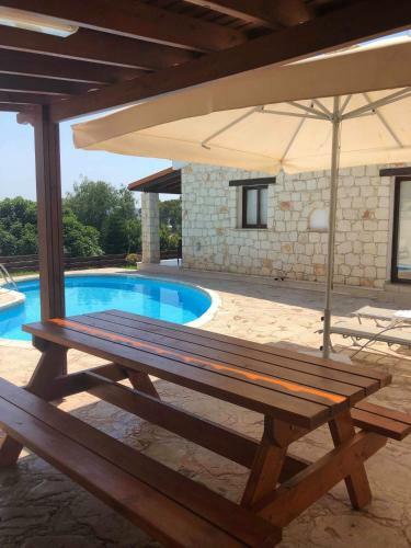 Villa Afroditi House