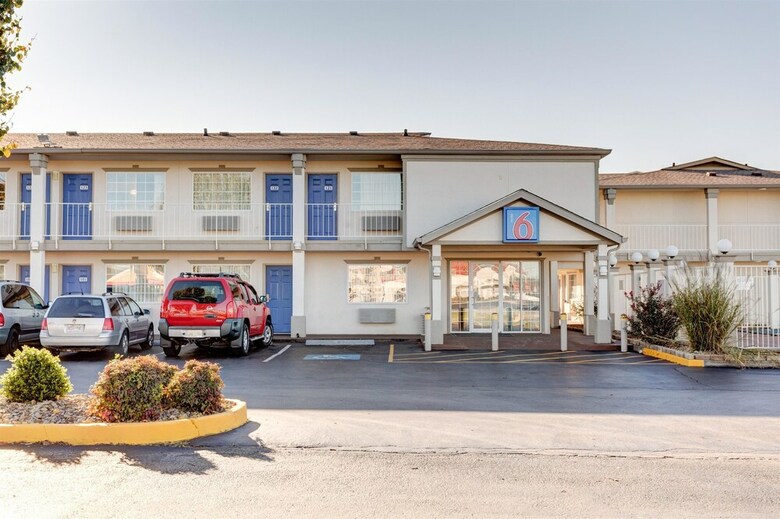 Motel 6 Bowling Green