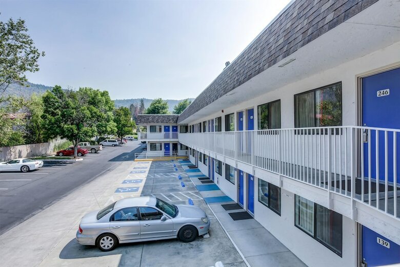 Motel 6 Grants Pass, Or
